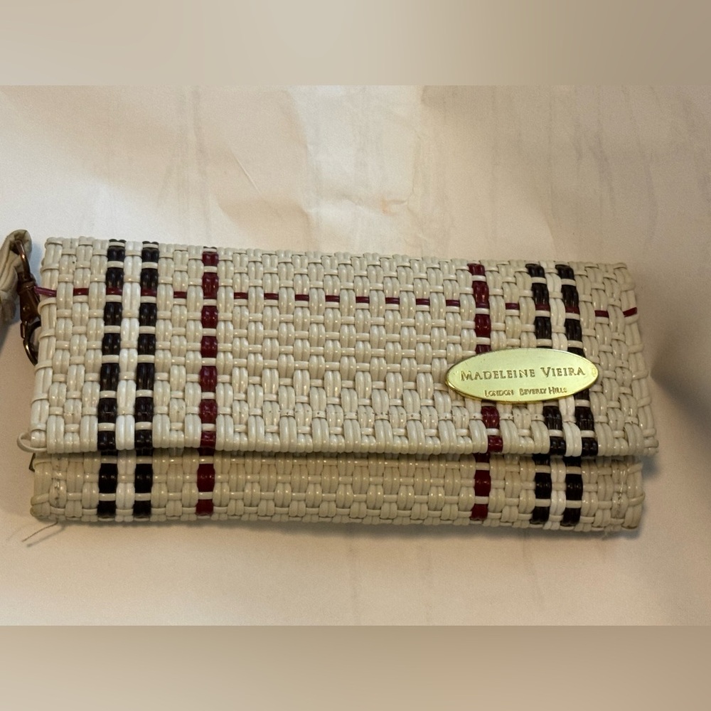 Women’s trifold wallet